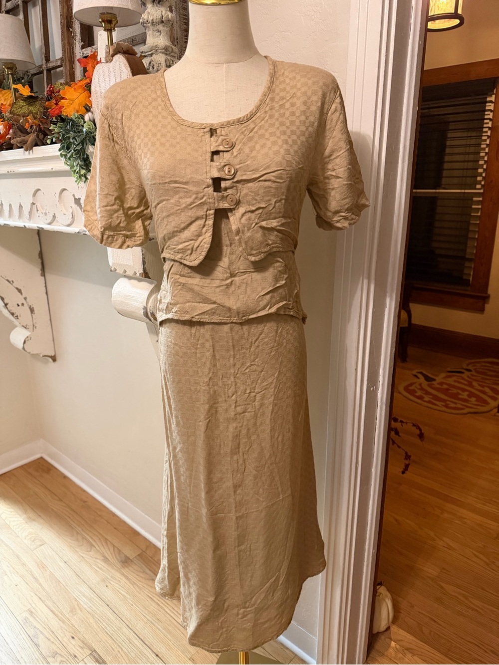 Vintage Women's Beige Midi Dress with Decorative Front Buttons